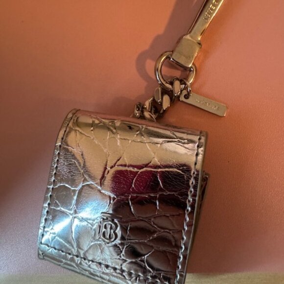 Burberry Airpod Silver Case - Picture 4 of 6